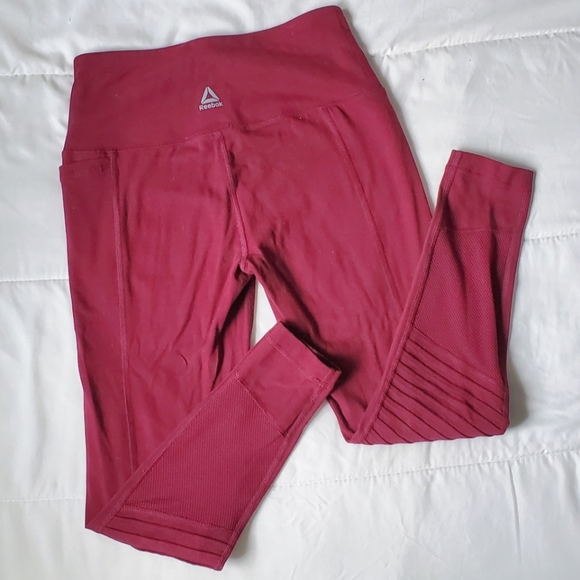 3 for $20 | Reebok Side-Pocket Leggings | size XS - Picture 1 of 3
